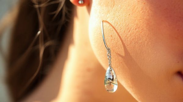 5 styles tendance à associer avec des boucles d'oreilles luxe